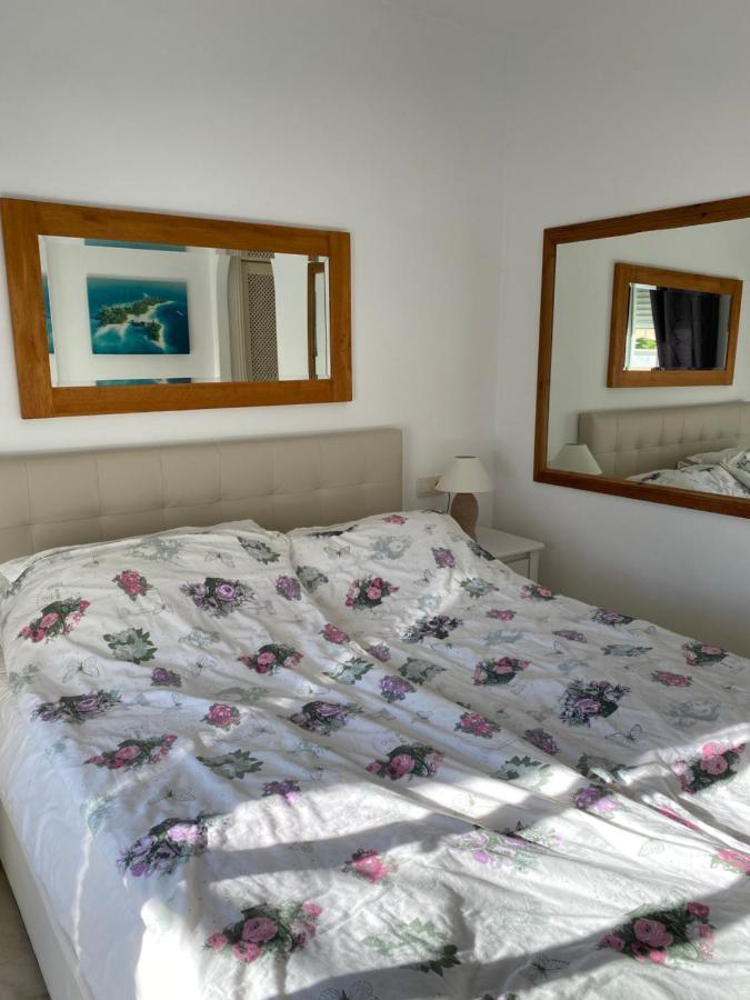 Bahia De Casares Leilighet Estepona Eksteriør bilde