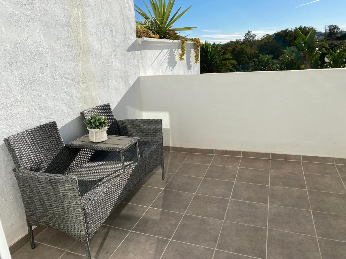 Bahia De Casares Leilighet Estepona Eksteriør bilde